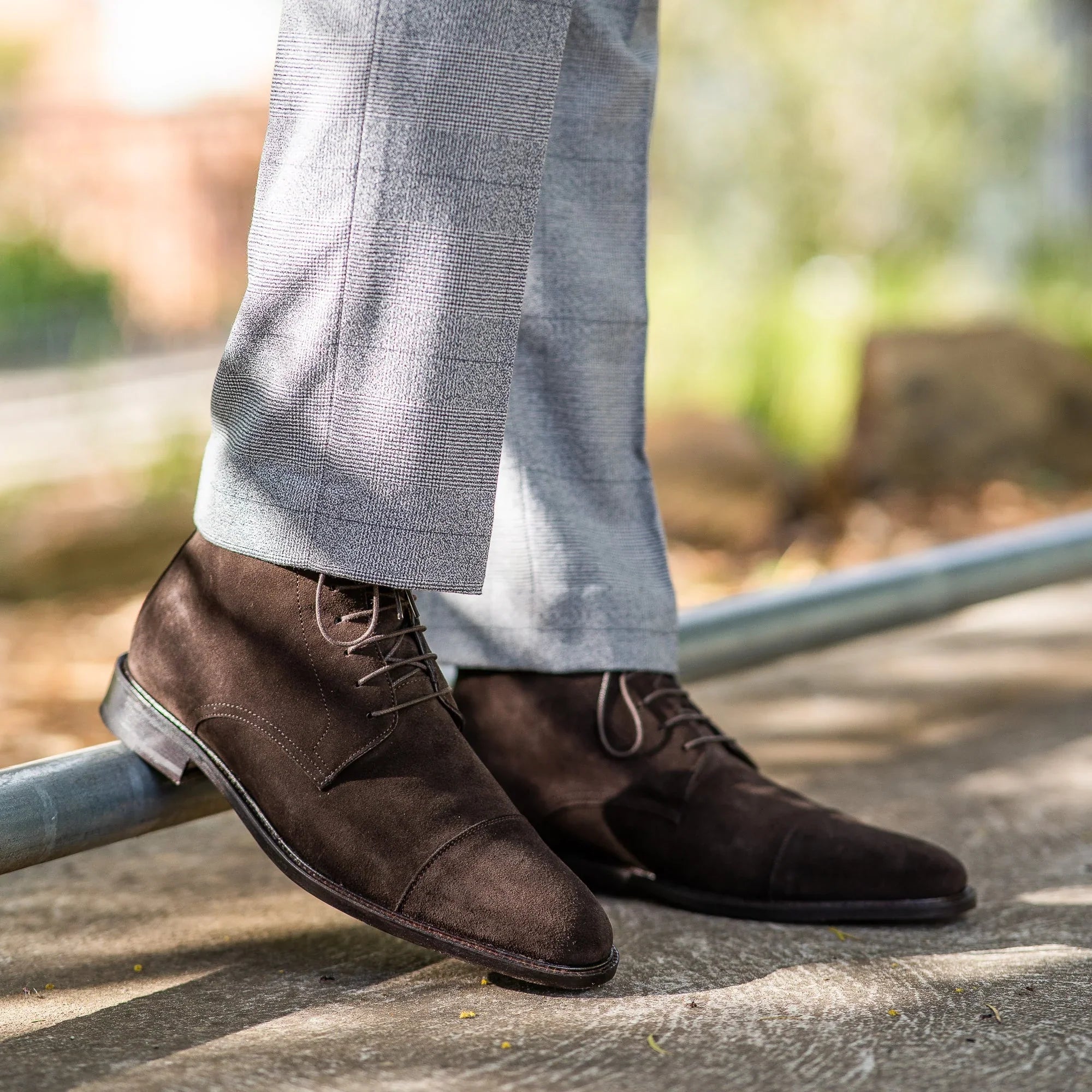 LEATHER BOOTS